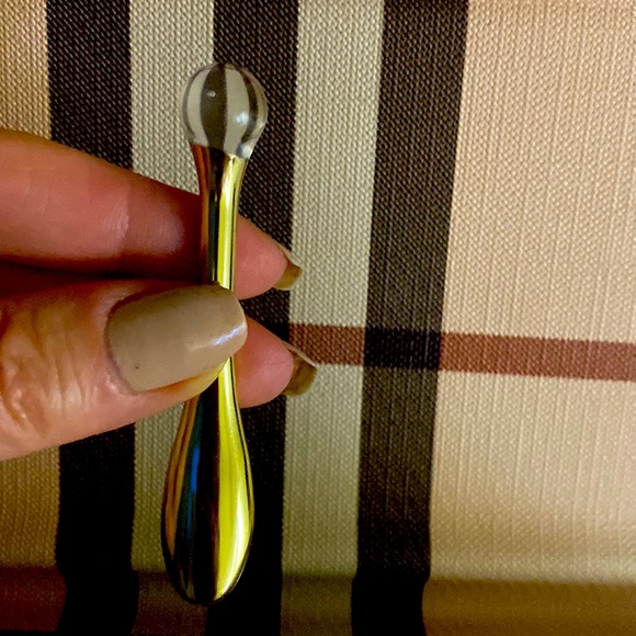 Under Eye Cream Placement and Massage Tool Never Used Not Returnable - Picture 1 of 8